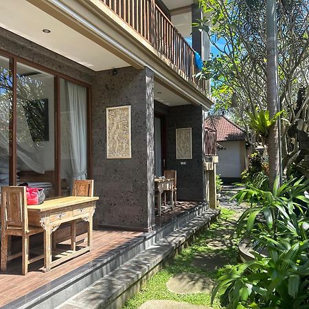 Santosha Place ウブド エクステリア 写真