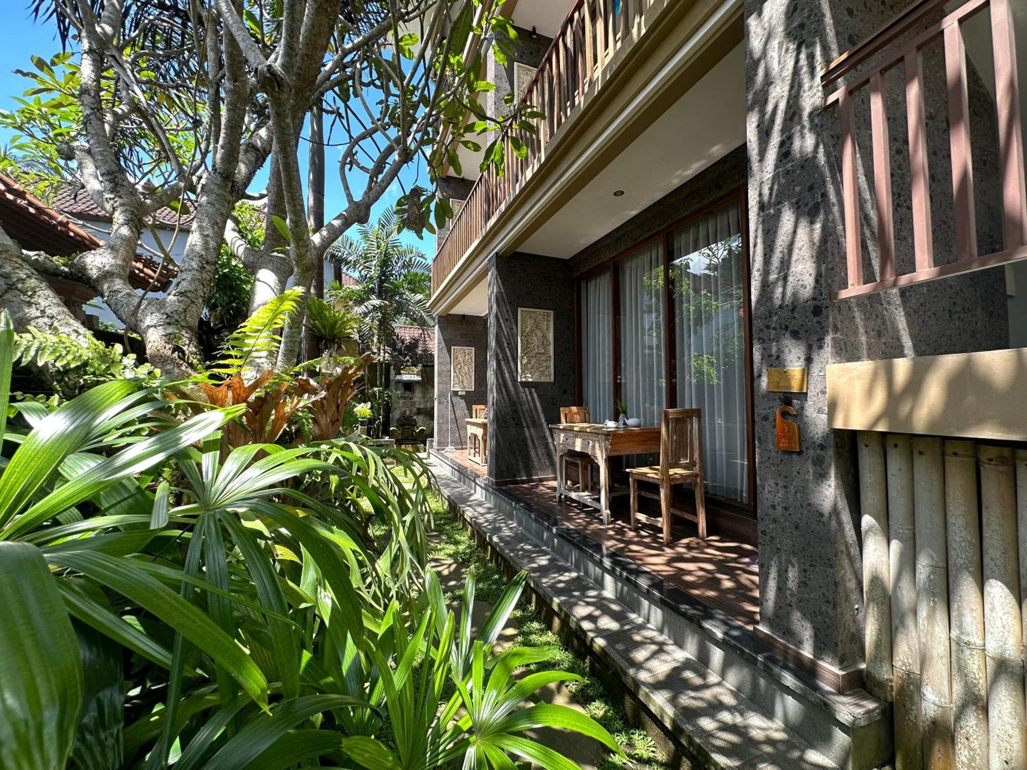 Santosha Place ウブド エクステリア 写真